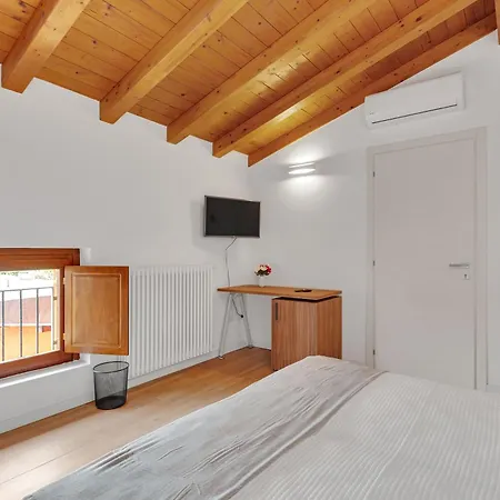 Center -rooms בית הארחה