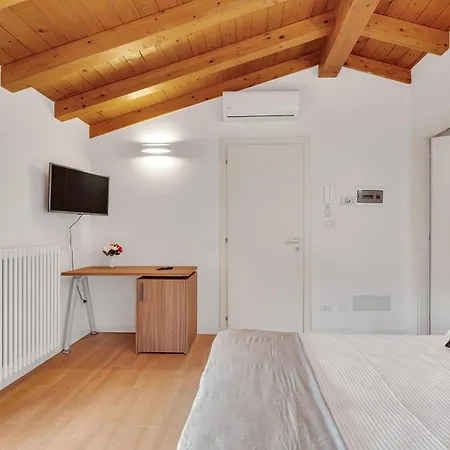 Center -rooms 3* Bergamo