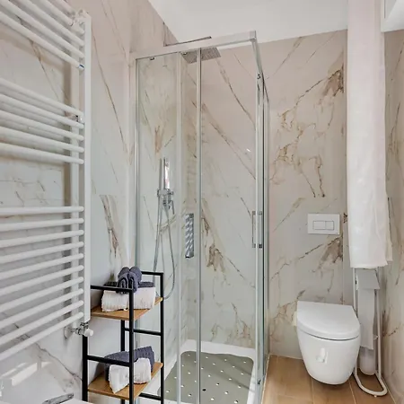 Center -rooms