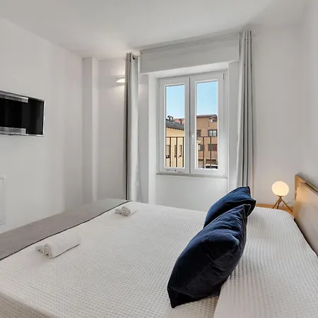 Center -rooms 3*